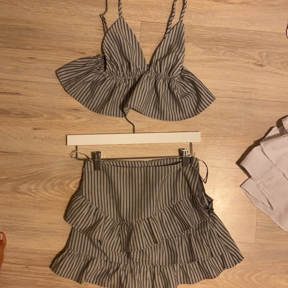 Market set grey